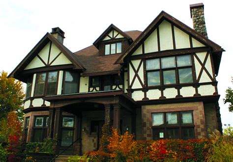 what makes a tudor revival